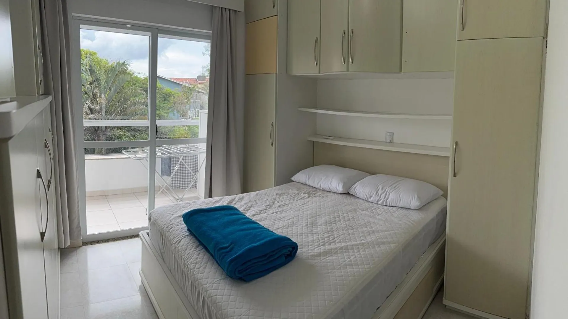 Lindo Apto 3 Quartos Solar Das Bromelias بومبينهاس